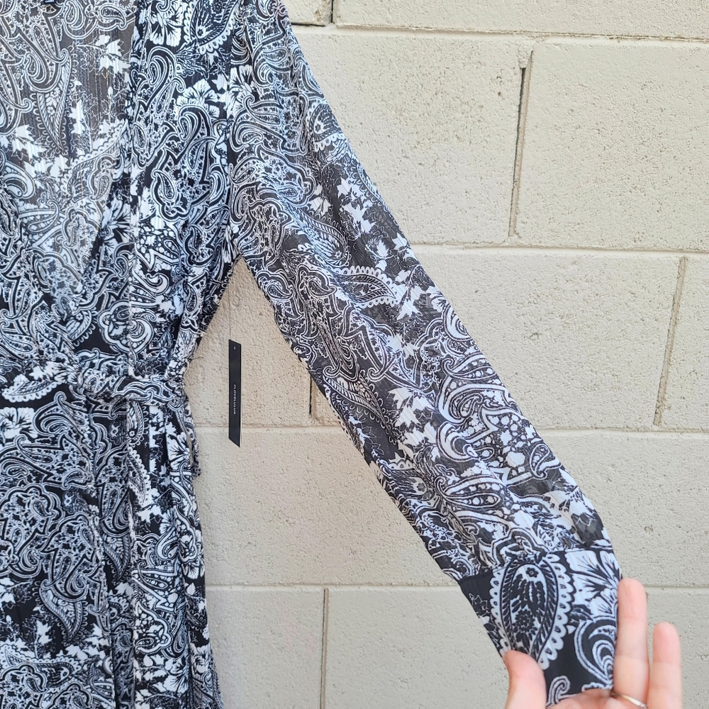 Lulu's | Love Letters Black and White Print Long Sleeve Wrap Dress NEW Size M - Picture 5 of 16